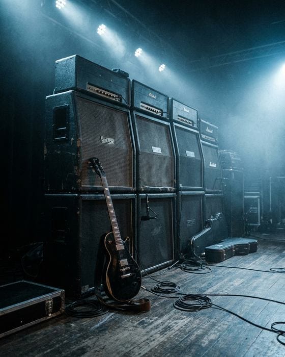 Studio monitor speakers